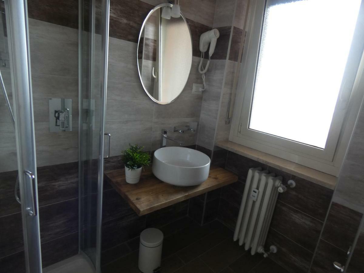 Metro Apartment Collegno Eksteriør billede